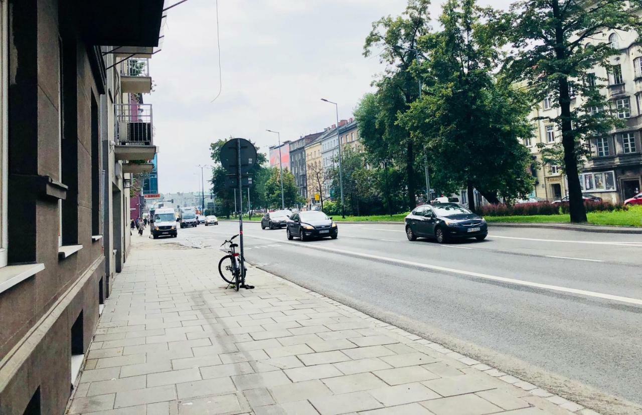 Tenement Apartment 90M2 City Center Krakow Luaran gambar